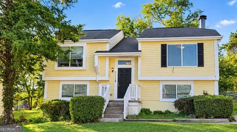 6126 Raintree Bnd, Lithonia, GA 30058