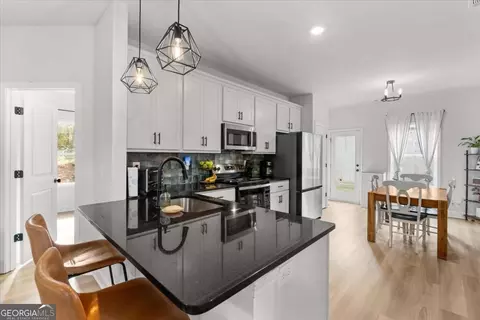 Kitchen - 157 Rabon Trl, Temple, GA 30179 photo 1 of 3