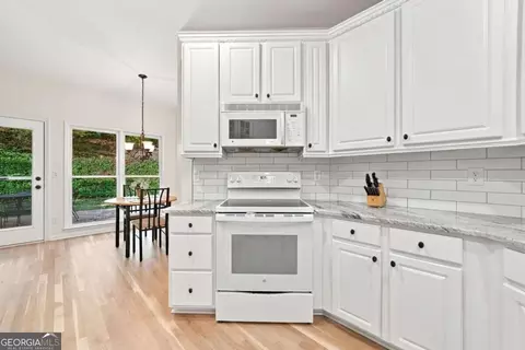 Kitchen - 5010 Rebels Run, Canton, GA 30115 photo 7 of 7