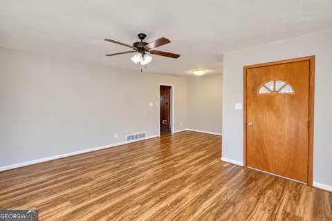 Living - 5282 David Cir SE, Covington, GA 30014 photo 3 of 7