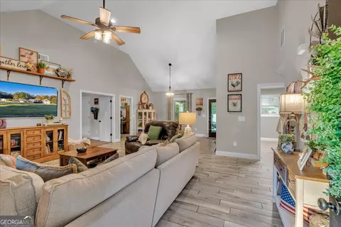 Entry Way - 959 Patton Rd, Griffin, GA 30224 photo 1 of 2