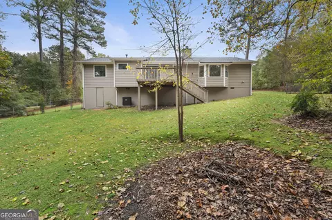Exterior - 120 Farmbrook Trl, Stockbridge, GA 30281 photo 5 of 7