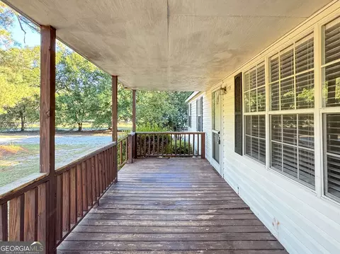 Exterior - 1159 Courthouse Rd, Springfield, GA 31329 photo 6 of 17