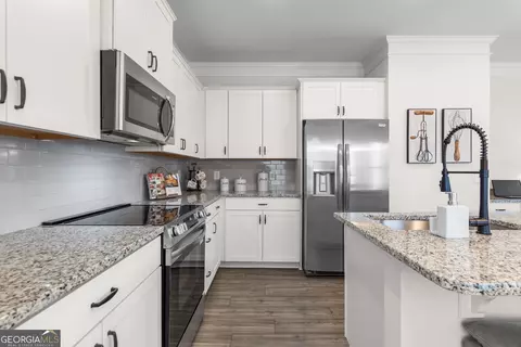 Kitchen - 199 Shire Loop, Calhoun, GA 30701 photo 4 of 5