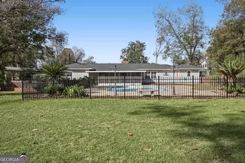 Exterior - 3538 Pearl St, Shellman, GA 39886 photo 5 of 9