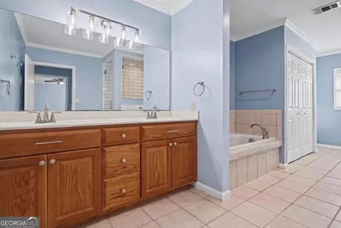 Bath - 3538 Pearl St, Shellman, GA 39886 photo 1 of 5