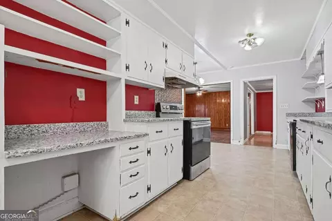 Kitchen - 3538 Pearl St, Shellman, GA 39886 photo 1 of 3