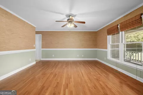 Living - 337 Elder Dr, Jefferson, GA 30549 photo 3 of 3