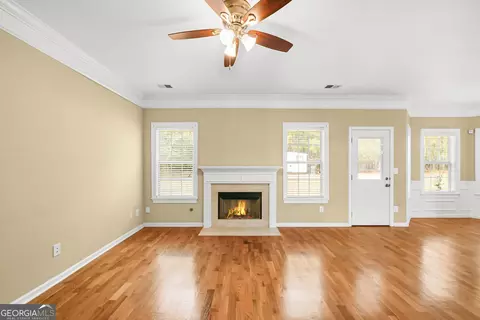Living - 13199 Greywolf Ln, Covington, GA 30014 photo 5 of 6