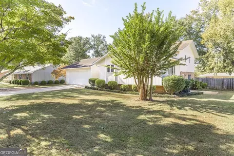 Exterior - 1129 Kingston Rd, Perry, GA 31069 photo 3 of 12
