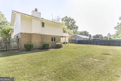 Exterior - 1129 Kingston Rd, Perry, GA 31069 photo 9 of 12