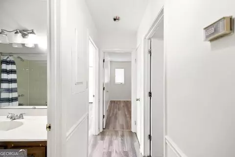 Entry Way - 1129 Kingston Rd, Perry, GA 31069 photo 3 of 4