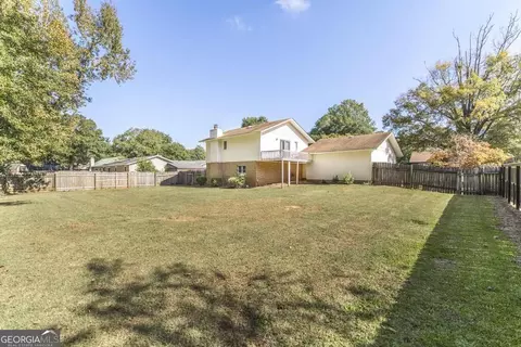 Exterior - 1129 Kingston Rd, Perry, GA 31069 photo 11 of 12