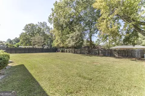 Exterior - 1129 Kingston Rd, Perry, GA 31069 photo 8 of 12