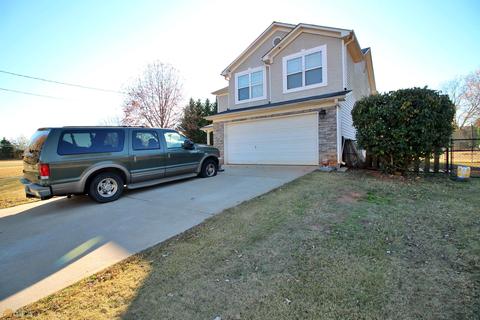 131 Potomac Dr, Jackson, GA 30233 photo 2