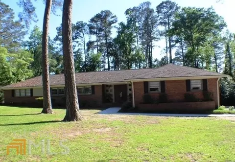 1808 Pine Forest Cir, Dublin, GA 31021 photo 2