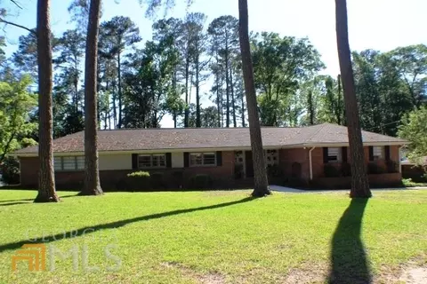 1808 Pine Forest Cir, Dublin, GA 31021 photo 1