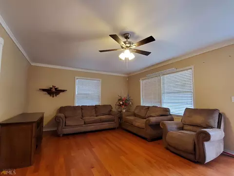 6345 Impala Cir, Morrow, GA 30260 photo 5