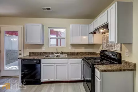 1395 Shadow Creek Ave, Hampton, GA 30228 photo 9