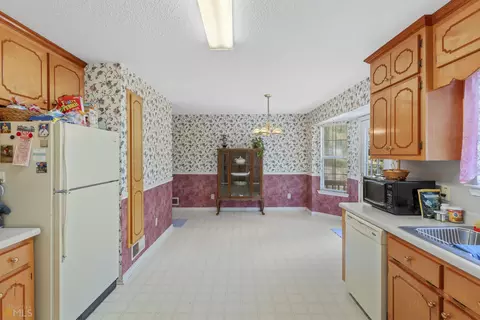 188 Manley Dr, Hampton, GA 30228 photo 4