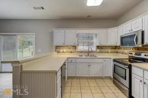 90 Shenandoah Dr, Covington, GA 30016 photo 12