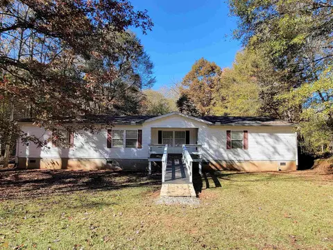 140 Loggins Rd, Commerce, GA 30529 photo 1