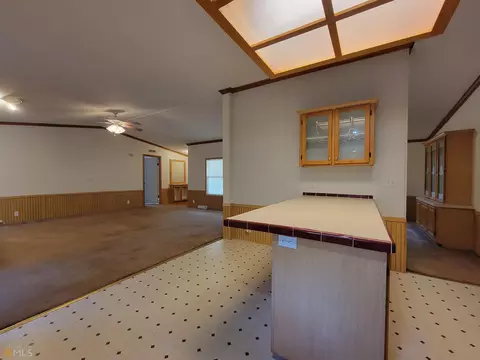 140 Loggins Rd, Commerce, GA 30529 photo 5