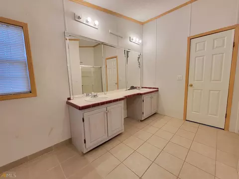 140 Loggins Rd, Commerce, GA 30529 photo 8