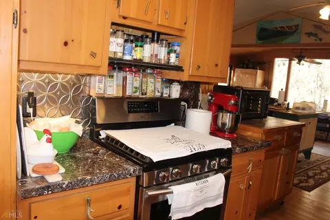 995 Sam Corn Rd, Otto, NC 28763 photo 10