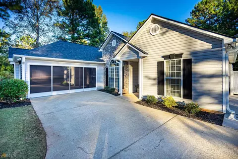 247 Old Pond Rd, Lagrange, GA 30241 photo 2