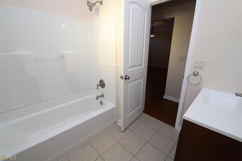 217 N Pointe Dr, Lagrange, GA 30241 photo 13