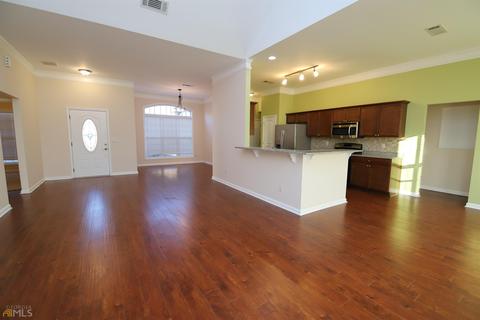 217 N Pointe Dr, Lagrange, GA 30241 photo 3