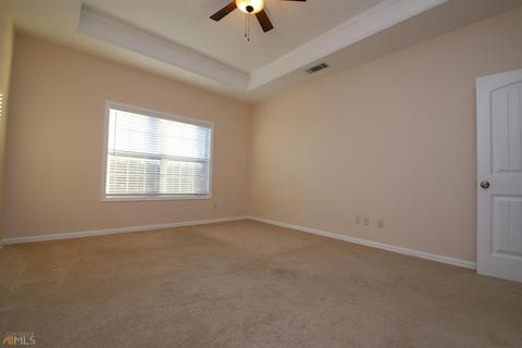 217 N Pointe Dr, Lagrange, GA 30241 photo 9