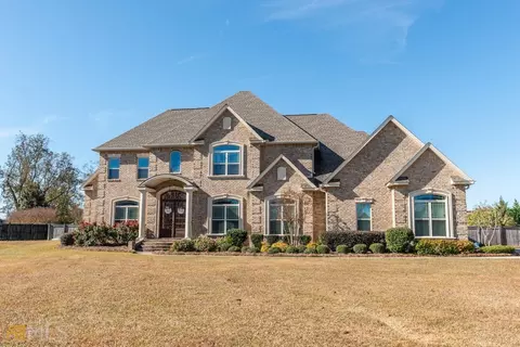 205 Kinley Ann Ct, Warner Robins, GA 31088 photo 2
