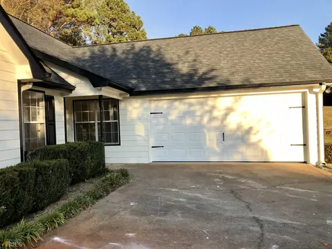 240 Laurel Way, Covington, GA 30016 photo 4