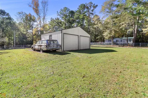 81 Cedar Cir, West Point, GA 31833 photo 10