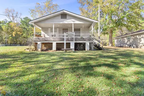 81 Cedar Cir, West Point, GA 31833 photo 1