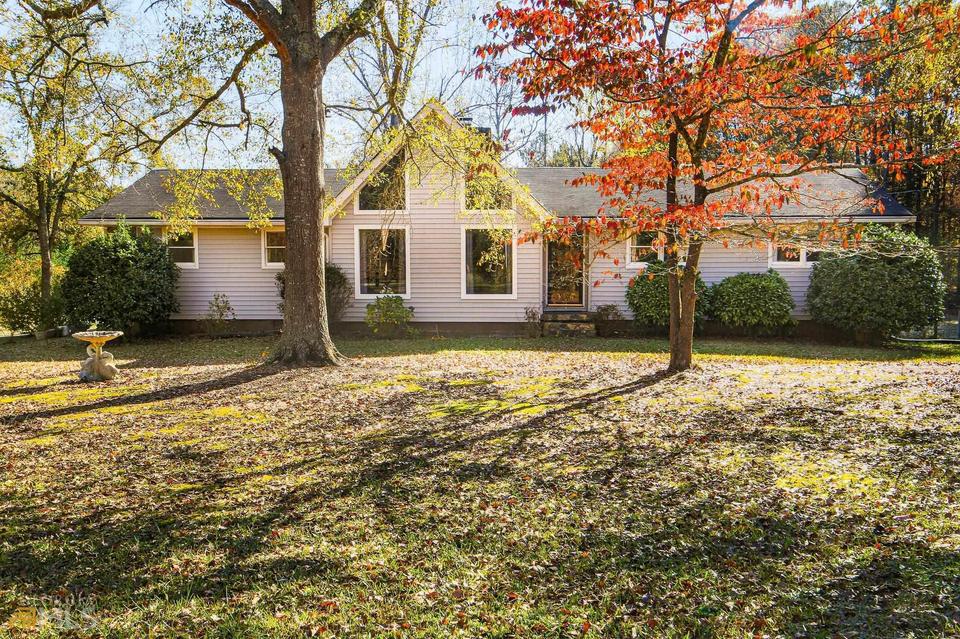 105 Fox Hollow Dr, Senoia, GA 30276 61 Photos MLS 20002729 Movoto