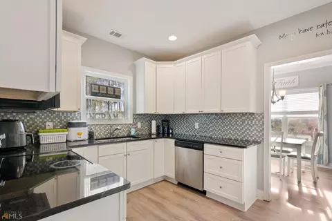 211 Northwood Dr, Commerce, GA 30529 photo 8
