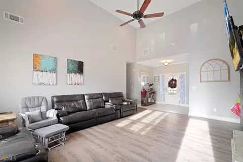 211 Northwood Dr, Commerce, GA 30529 photo 6