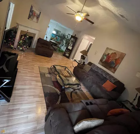 520 Oakland Cir, Jackson, GA 30233 photo 2