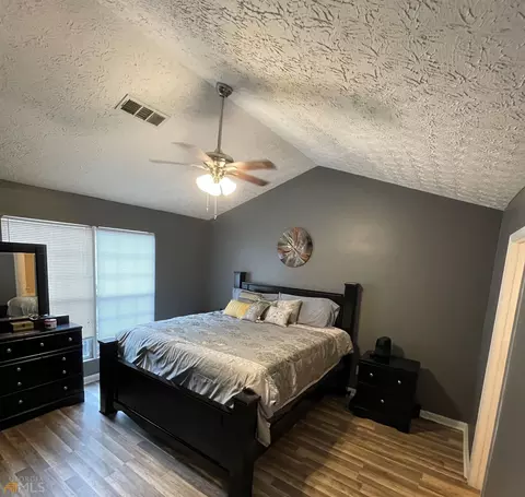 520 Oakland Cir, Jackson, GA 30233 photo 4