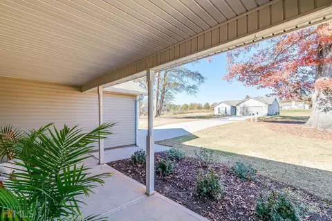 271 Fifth Ave W, Colbert, GA 30628 photo 8