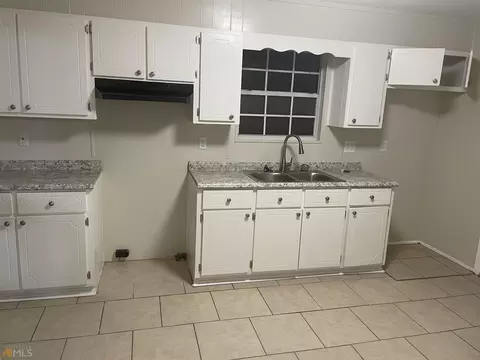 217 Cascade Cir, Dublin, GA 31021 photo 3