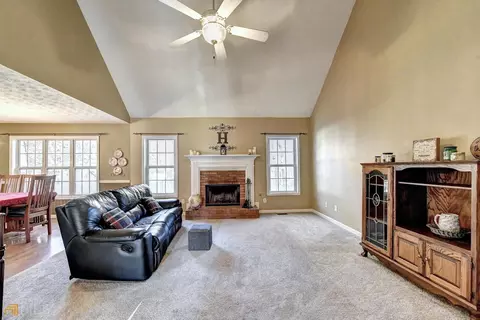 2121 Baltic Ln, Dacula, GA 30019 photo 8