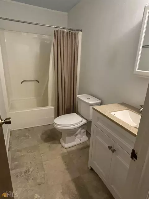 35 Taylor Rd, Covington, GA 30014 photo 4