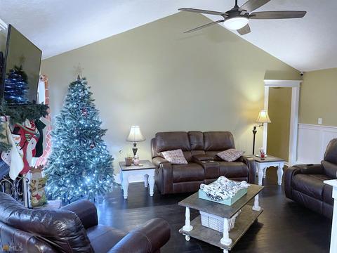 135 W Forest Dr, Covington, GA 30016 photo 3
