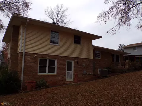 5148 SE Forest Dr SE, Covington, GA 30014 photo 4