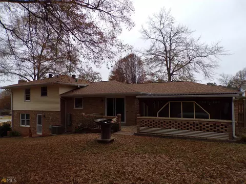 5148 SE Forest Dr SE, Covington, GA 30014 photo 3