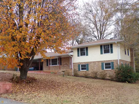 5148 SE Forest Dr SE, Covington, GA 30014 photo 1